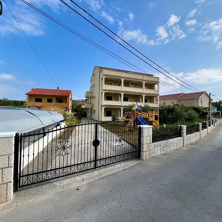 Apartments Piculjan Lopar Extérieur photo