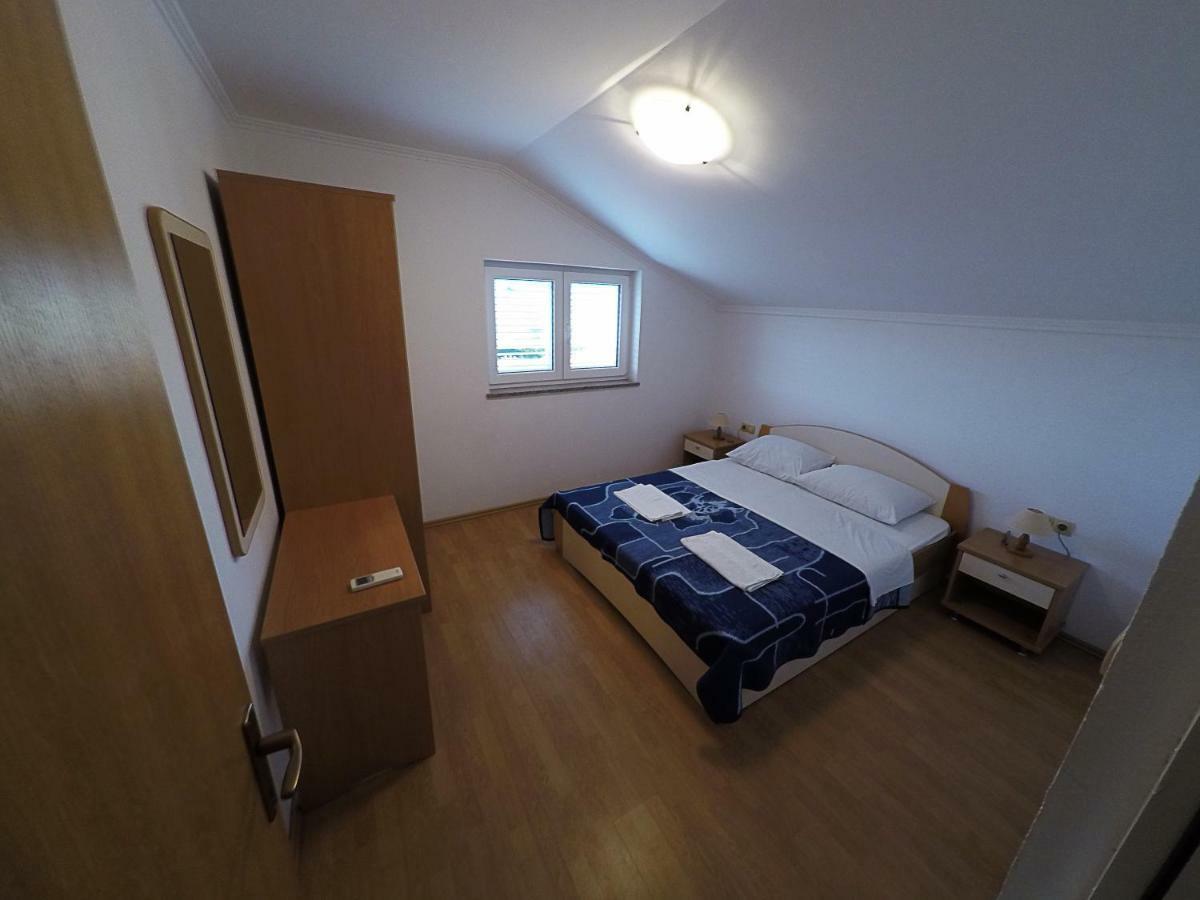 Apartments Piculjan Lopar Extérieur photo