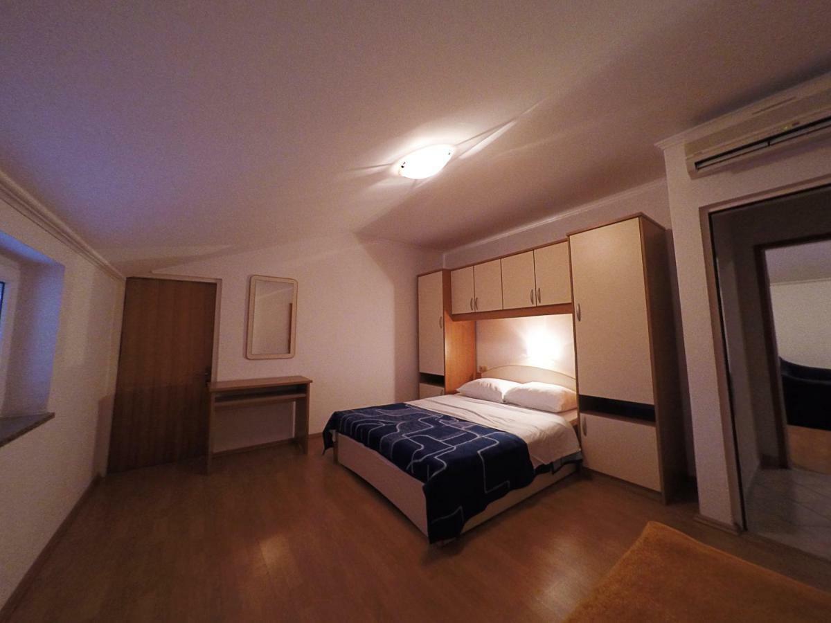Apartments Piculjan Lopar Extérieur photo