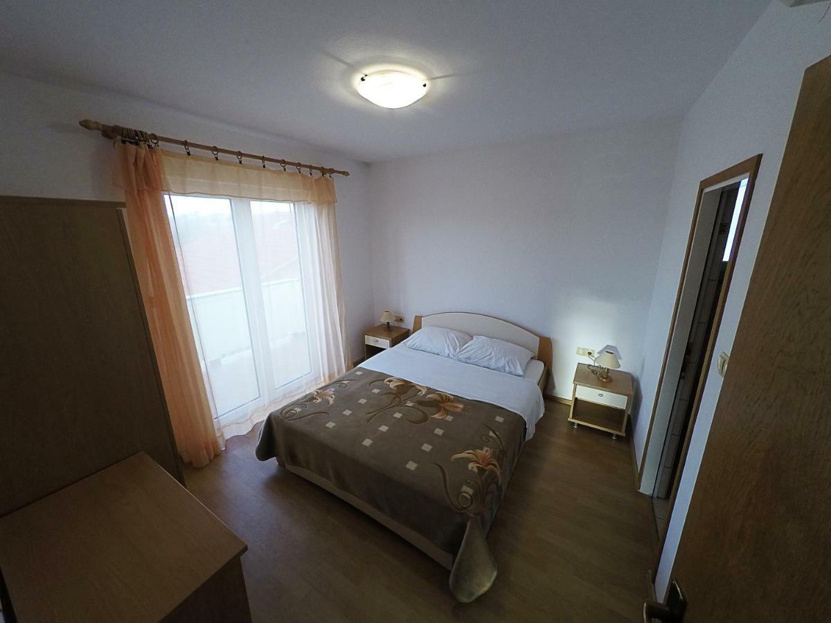 Apartments Piculjan Lopar Extérieur photo