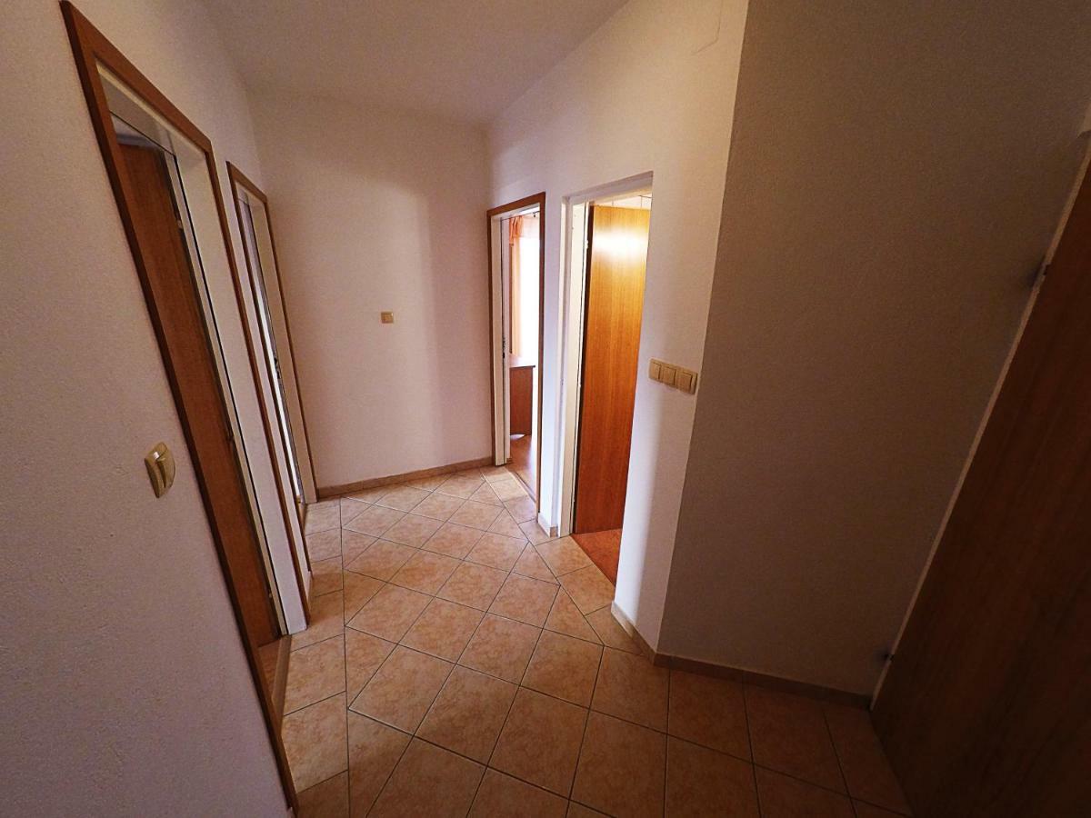 Apartments Piculjan Lopar Extérieur photo