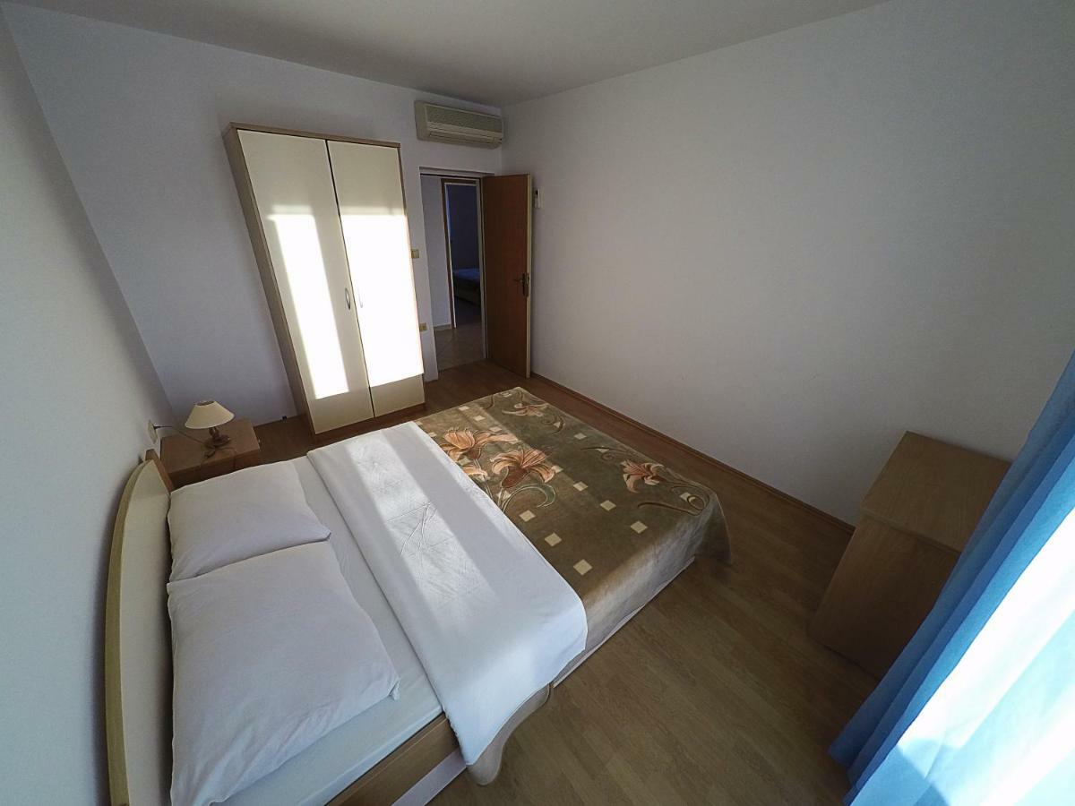 Apartments Piculjan Lopar Extérieur photo