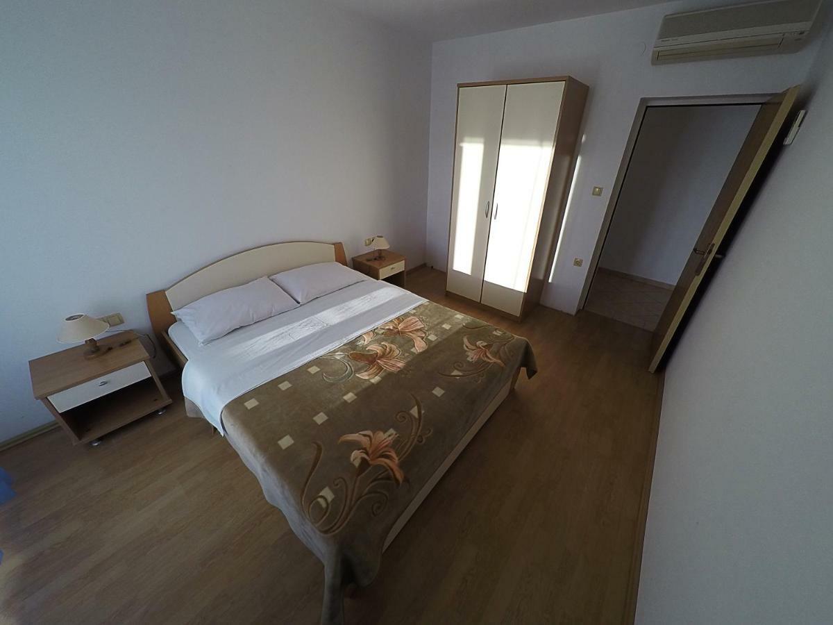 Apartments Piculjan Lopar Extérieur photo