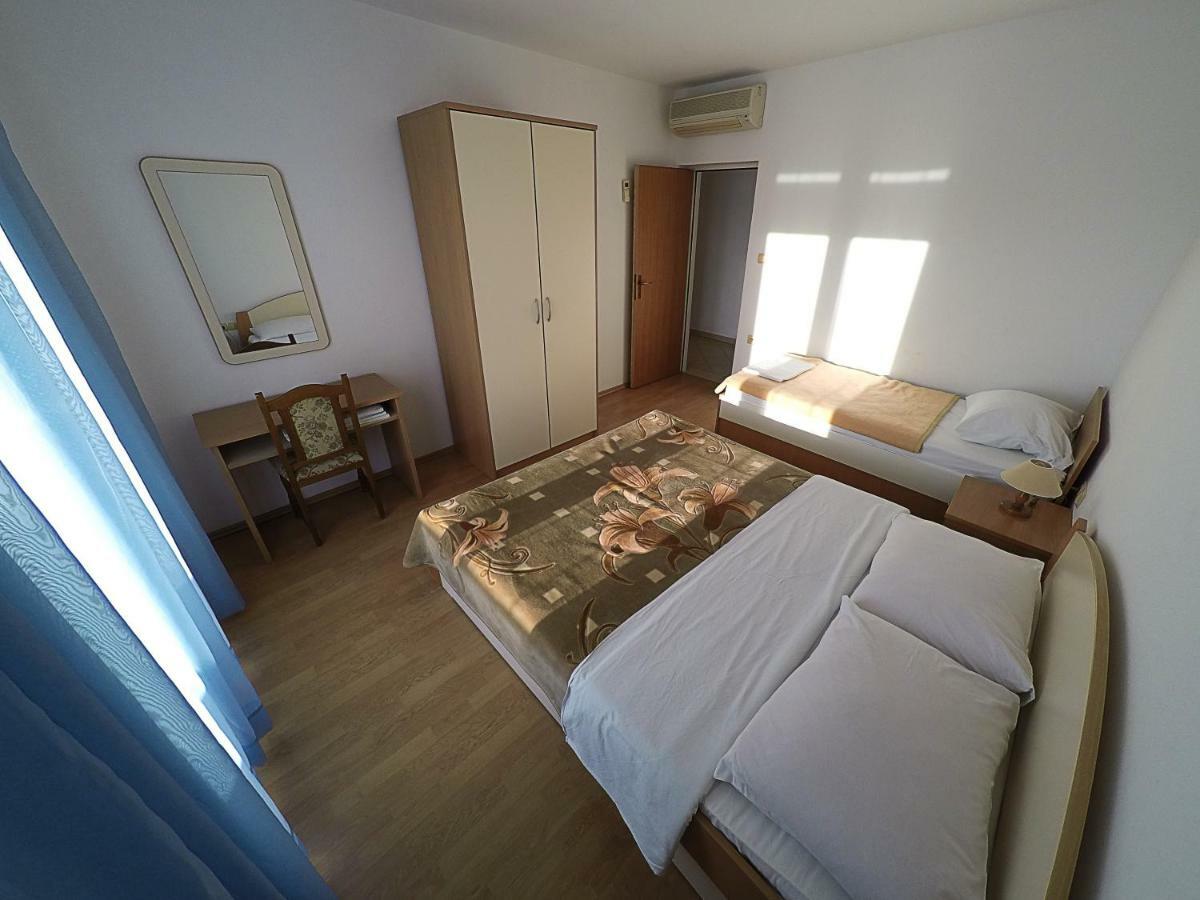Apartments Piculjan Lopar Extérieur photo